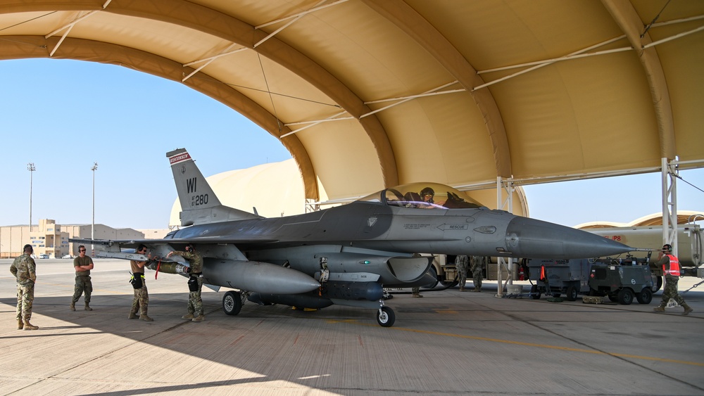 176th EFS trains integrated combat turns