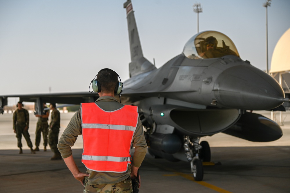 176th EFS trains integrated combat turns