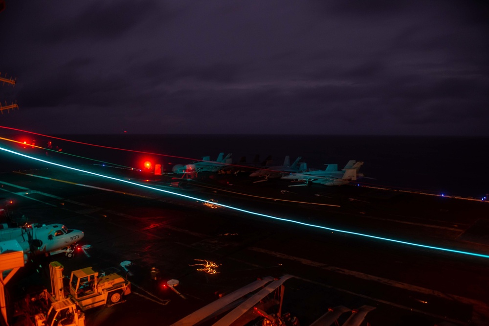 USS Carl Vinson (CVN 70) Conducts Night-Time Flight Operations