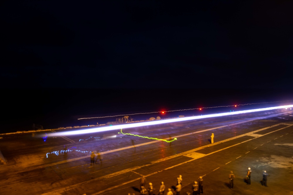 USS Carl Vinson (CVN 70) Conducts Night-Time Flight Operations