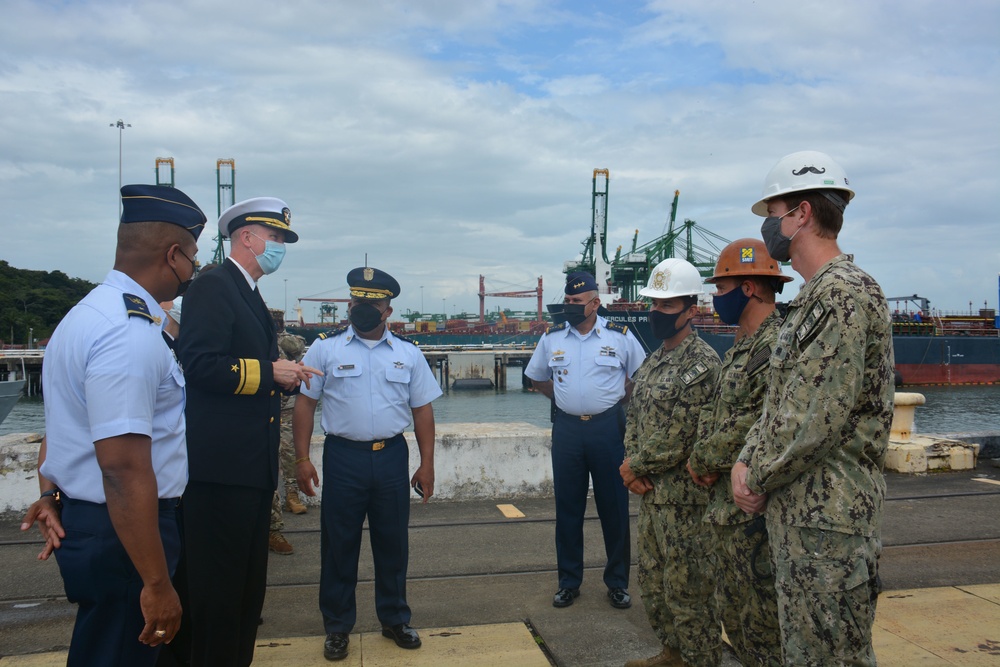 Commander, U.S. Naval Forces Southern Command/U.S. 4th Fleet Speaks to MDSU 2 Sailors in Panama City