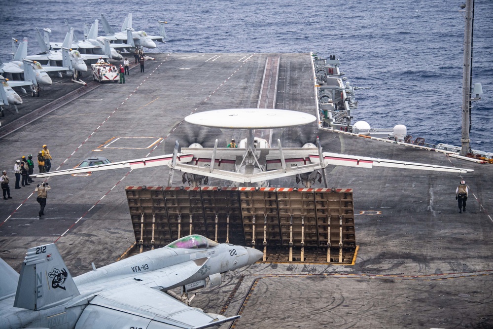 USS Carl Vinson (CVN 70) Conducts Flight Operations in Philippine Sea During Large-Scale Joint Rehearsal