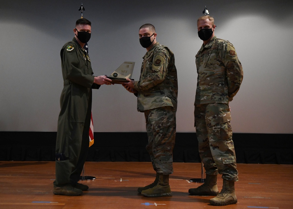 5th Bomb Wing Quarterly Awards