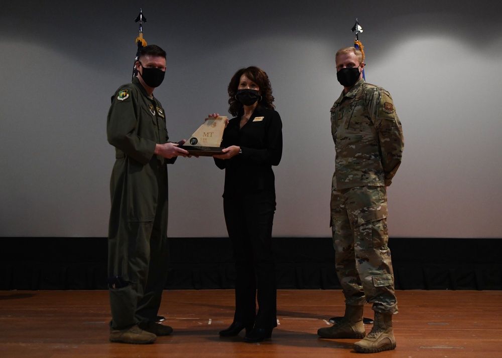 5th Bomb Wing Quarterly Awards