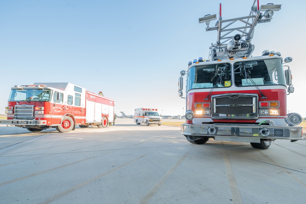 In a tight spot: Team Dover conducts fuel cell extraction exercise