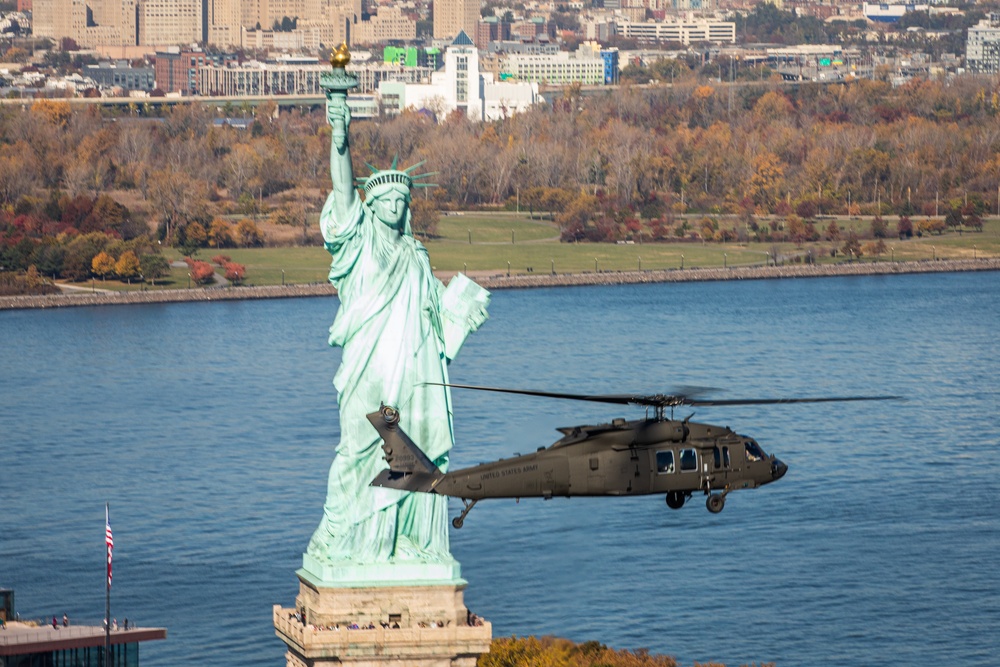 NJ Black Hawk and Lakota fly by NYC skyline