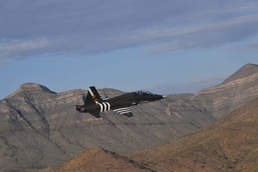 Intern with 586th FLTS creates tool pilots can use during flight