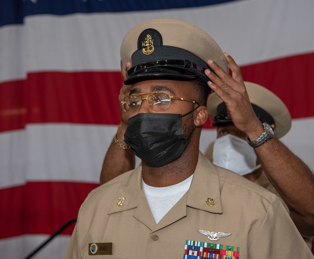 DVIDS Images Naval Special Warfare Chief Pinning Ceremony [Image 2