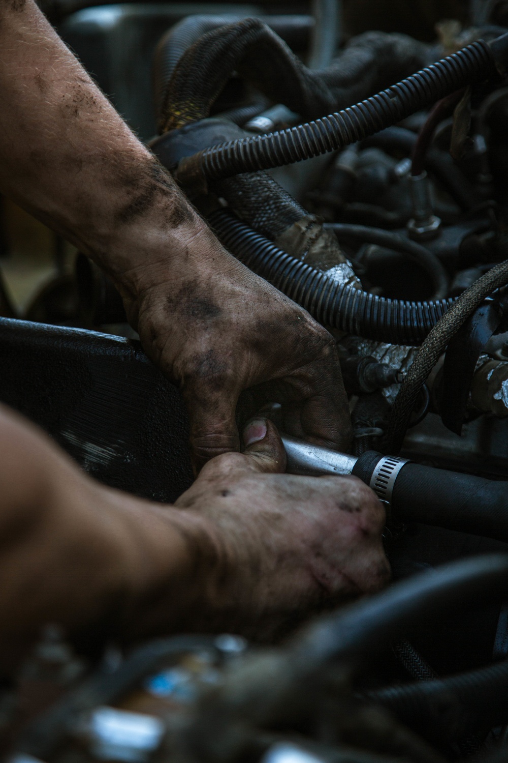 Maintenance Support Team Helping 11th Marines