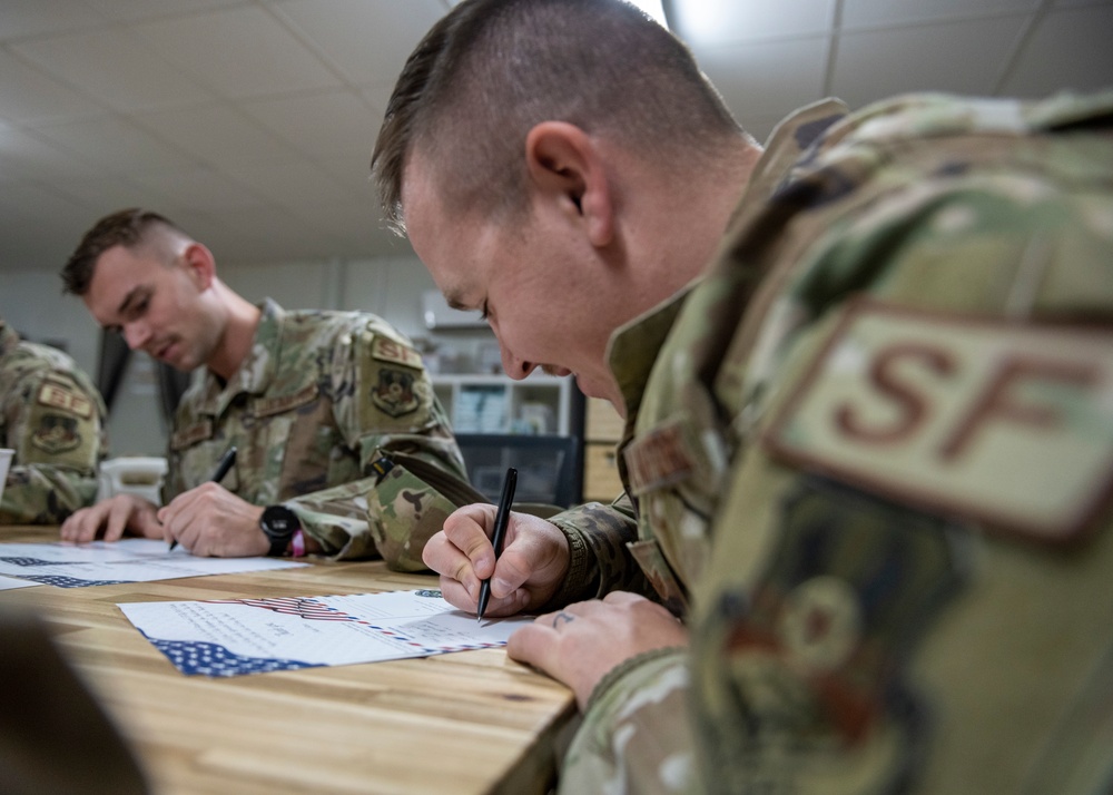 Volunteers keep Oasis stocked for Airmen