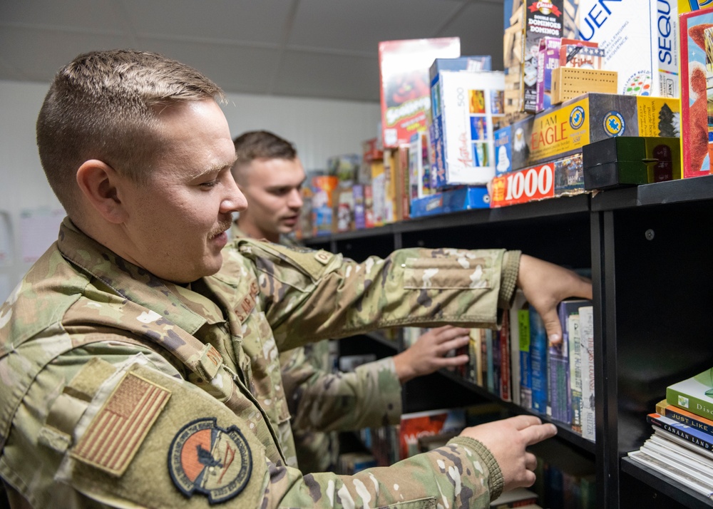 Volunteers keep Oasis stocked for Airmen