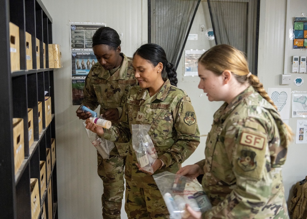 Volunteers keep Oasis stocked for Airmen