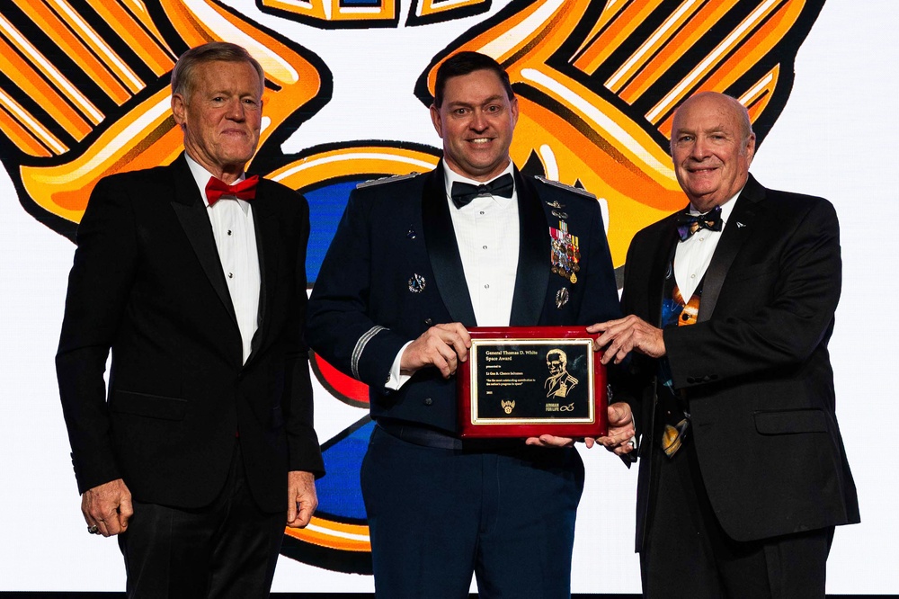 USSF leads discussions at AFA’s Schriever Space Futures Forum, wins awards during Inaugural Space Force Ball