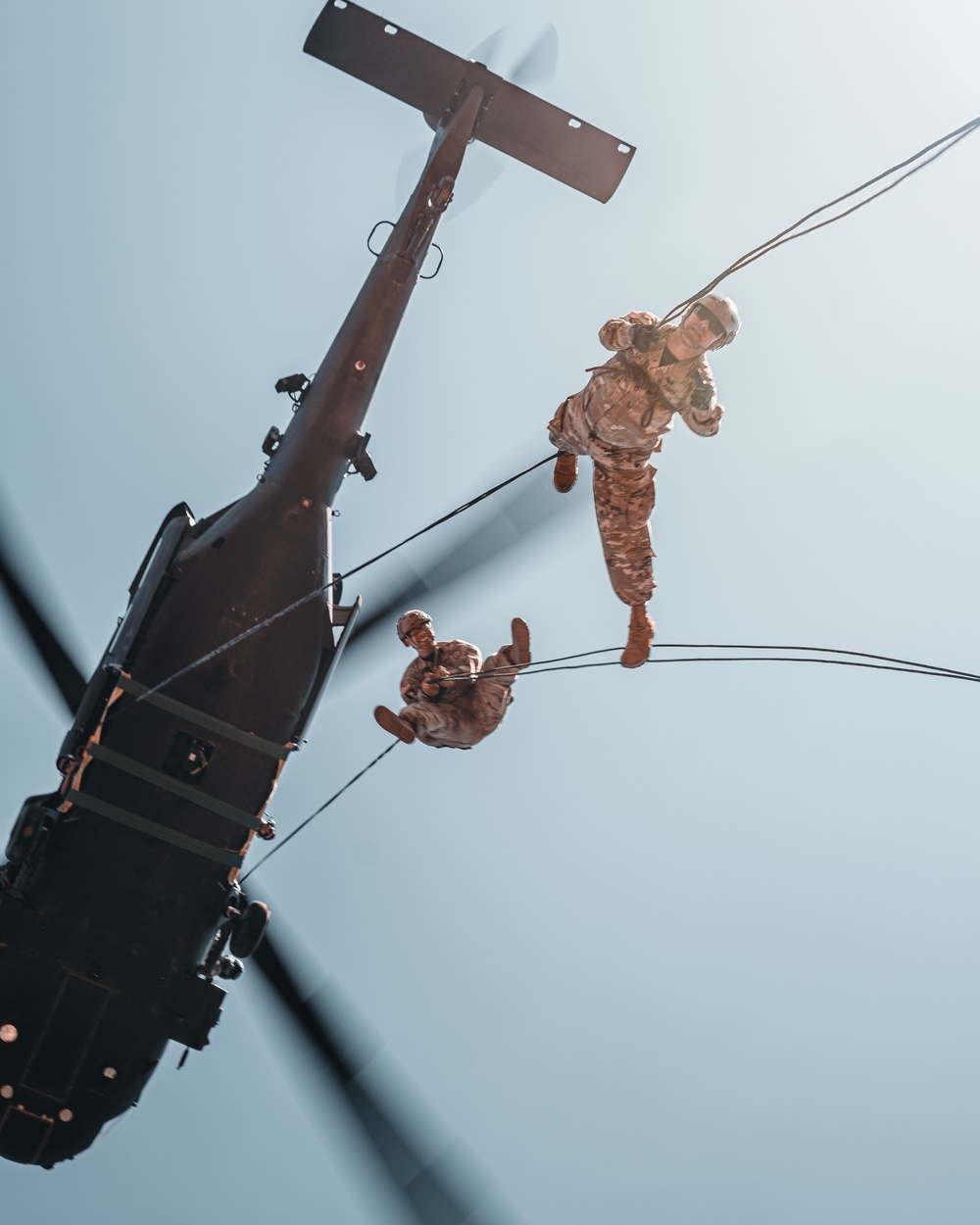 25th ID Soldiers complete Rappel Master course