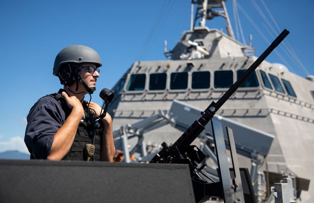 USS Tulsa Transits the San Bernardino Strait