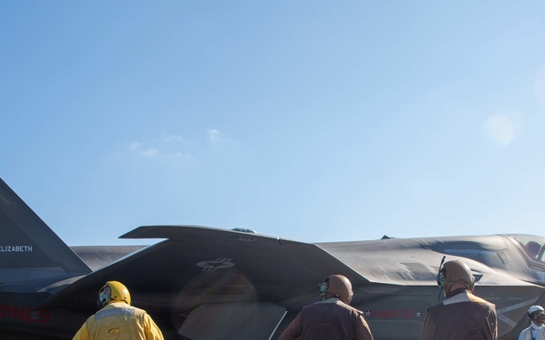 United States, United Kingdom and Italy Conduct Cross-Deck Operations