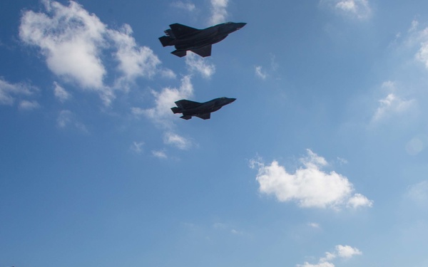 United States, United Kingdom and Italy Conduct Cross-Deck Operations
