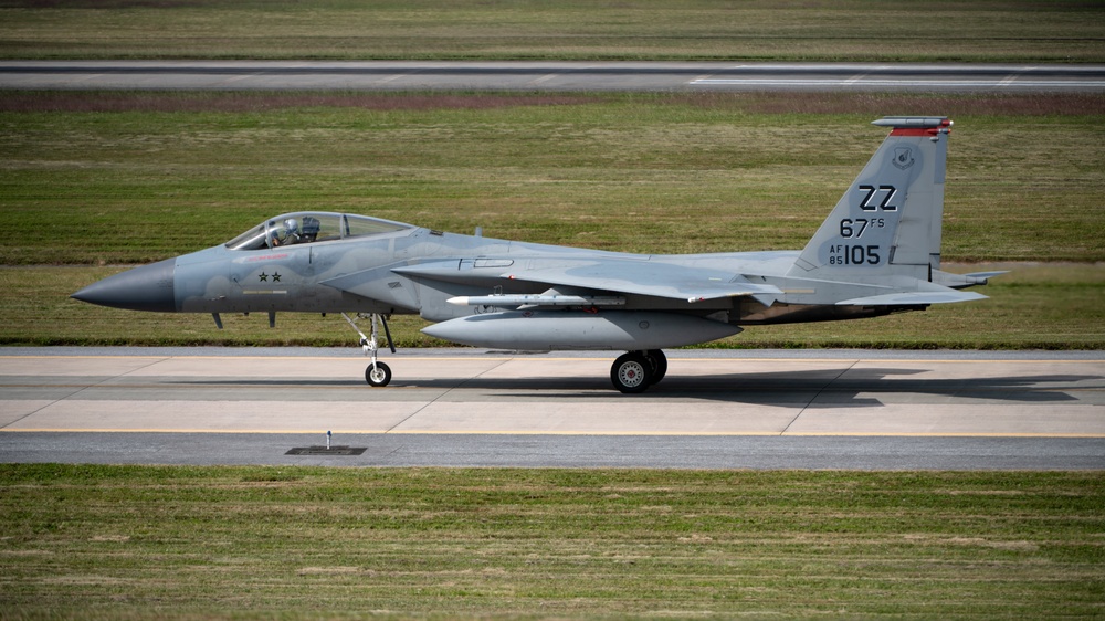 18th Wing eagles on the move