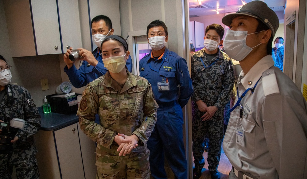 TFD and JASDF first responders visit Yokota Hospital