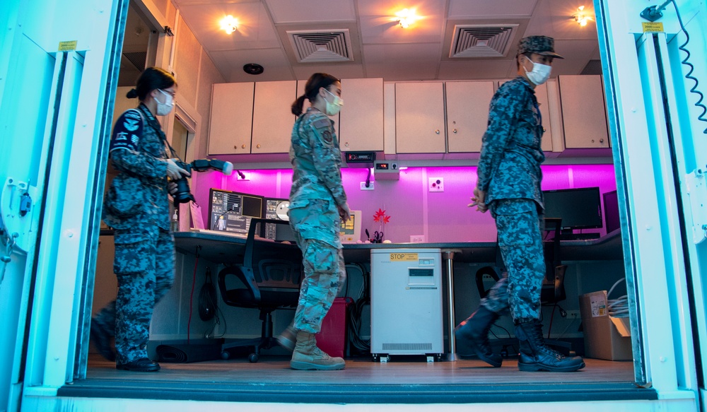 TFD and JASDF first responders visit Yokota Hospital