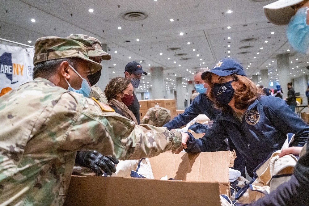 NY National Guard Gives Back for Thanksgiving Holiday