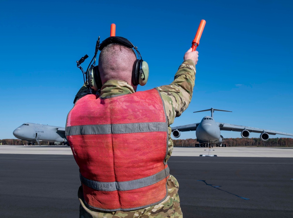 18th AF command team visits Dover AFB Airmen