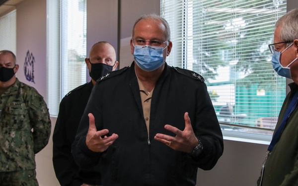 U.S. Navy SG visits Central Washington Hospital