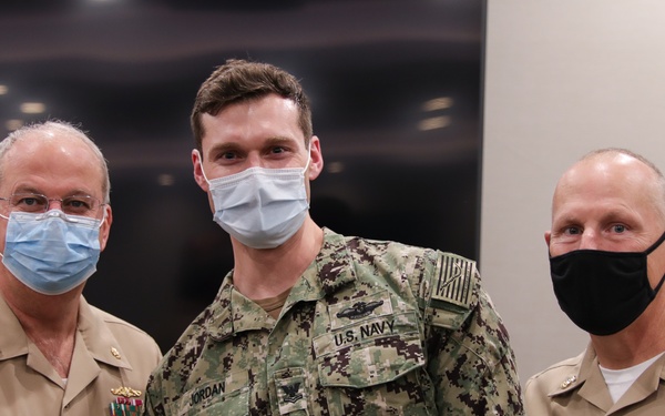 U.S. Navy SG visits Central Washington Hospital
