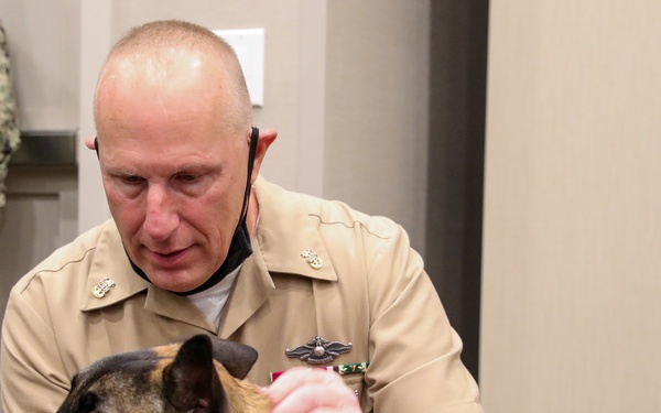 U.S. Navy SG visits Central Washington Hospital