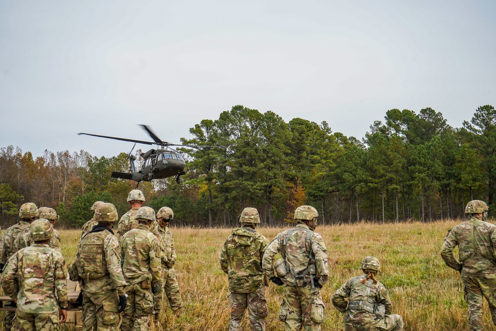 426 BSB performs aerial resupply operations during Operation Lethal Eagle