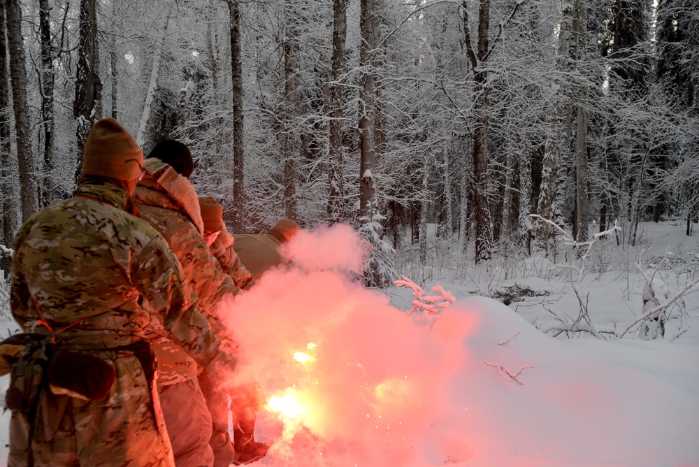 Airmen learn Arctic survival skills