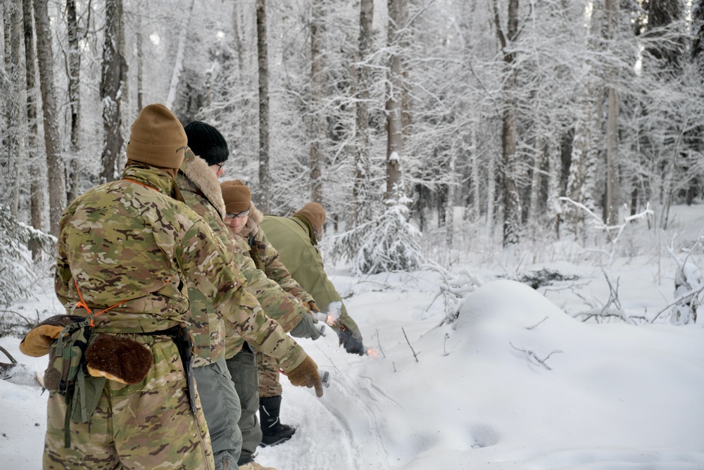 Airmen learn Arctic survival skills