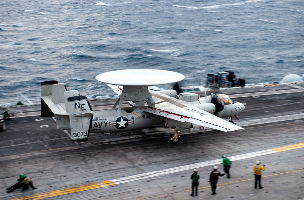 USS Carl Vinson (CVN 70) Conducts Flight Operations in Philippine Sea