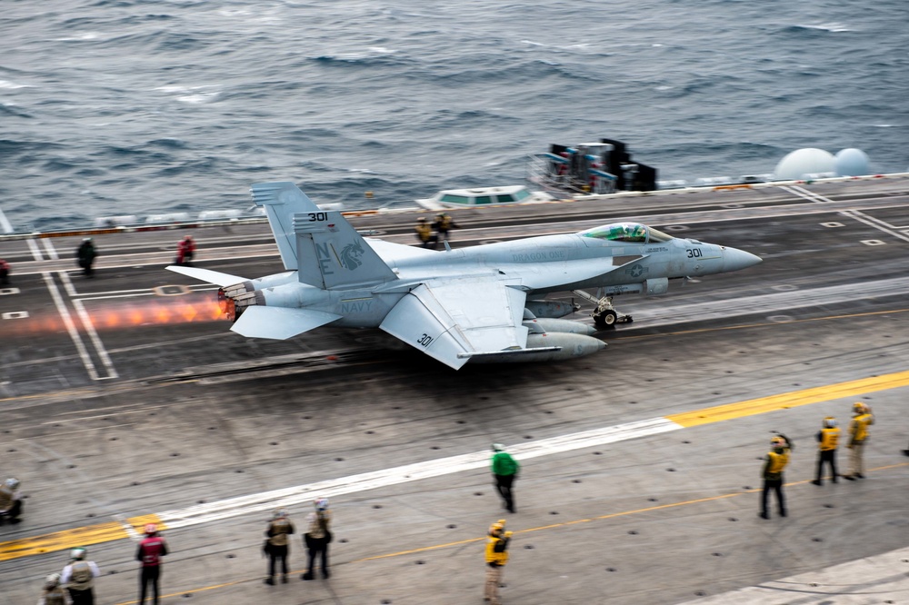 USS Carl Vinson (CVN 70) Conducts Flight Operations