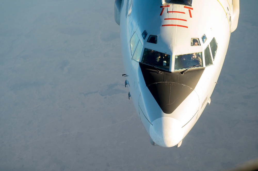 340th EARS refuels E-3