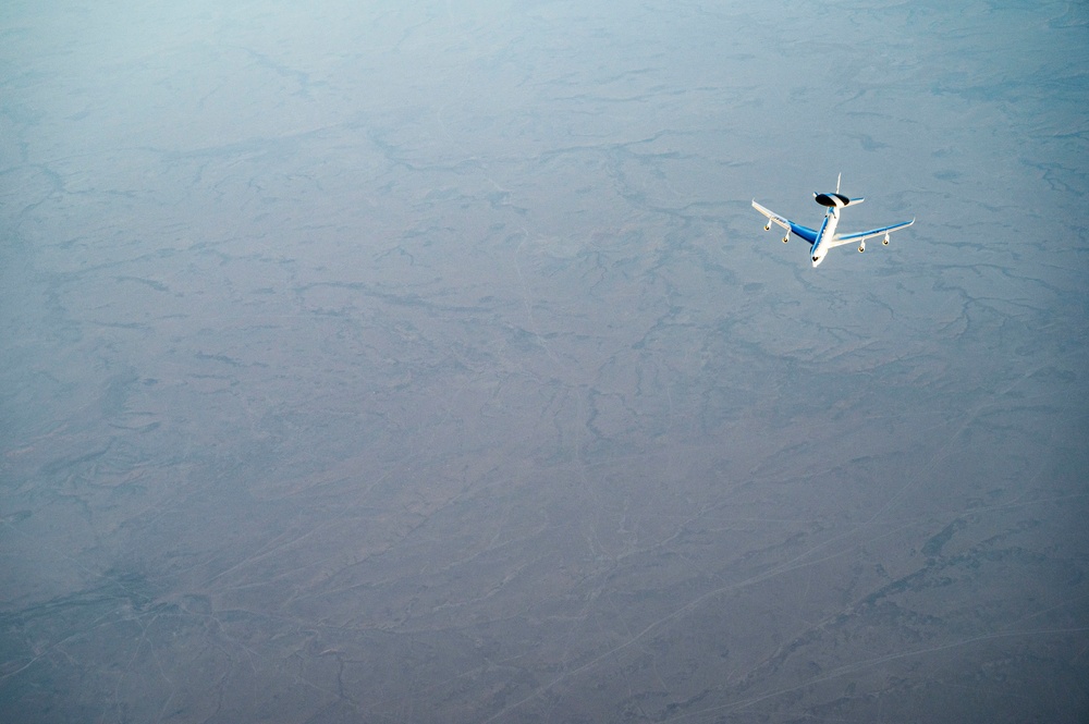 340th EARS refuels E-3