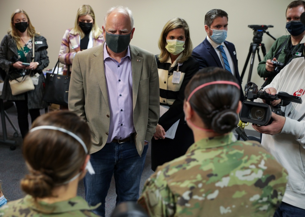 U.S. Air Force Medical Response Team Integrates with Minneapolis Hospital