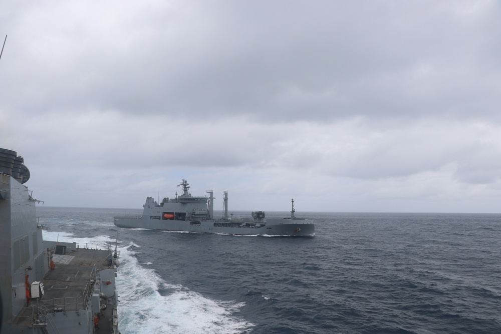 USS Howard Conducts Underway Operations with New Zealand oiler HMNZS Aotearoa