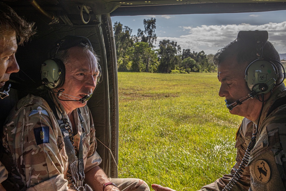 UK DCGS Lt. Gen. Tickell visits USARPAC
