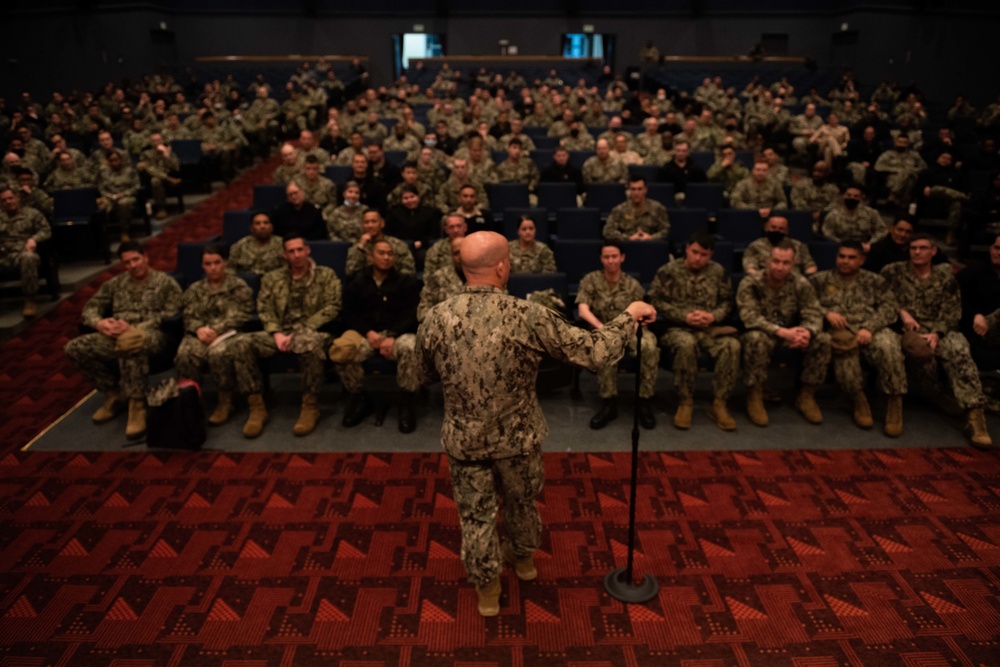 MCPON visits CFAY, Nov. 22