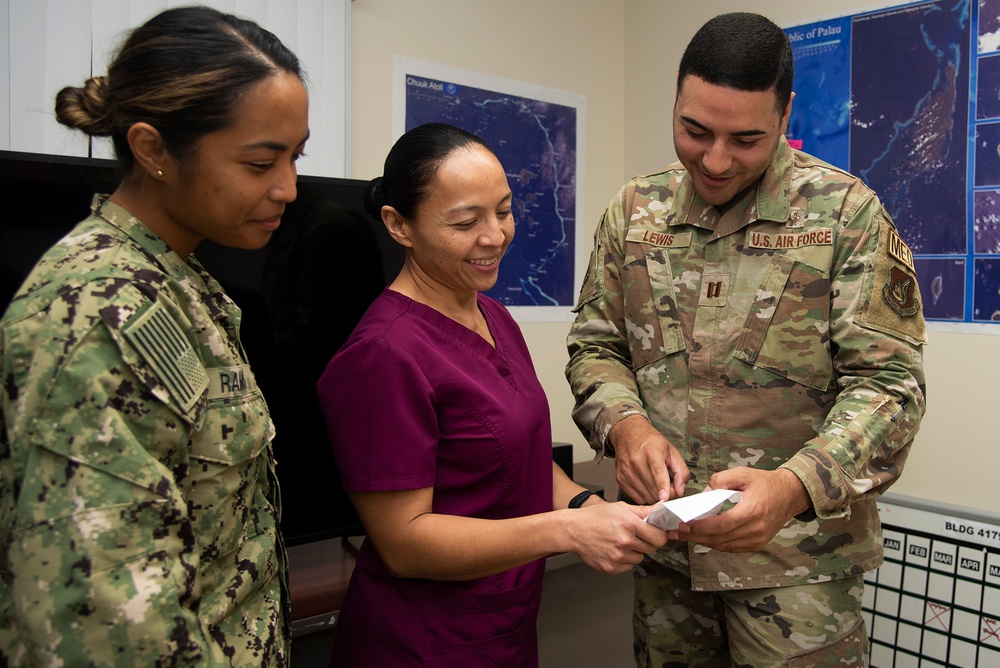 Armed Forces Share Supplies with Local Partners