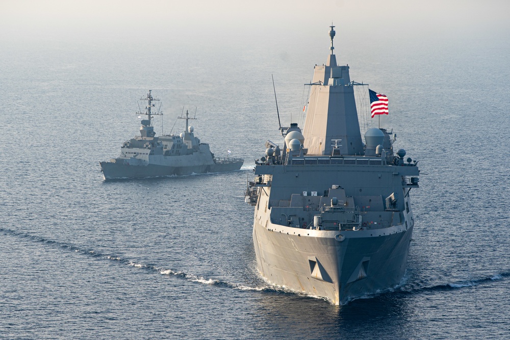 USS Portland, INS Hanit conduct PASSEX in Gulf of Aqaba