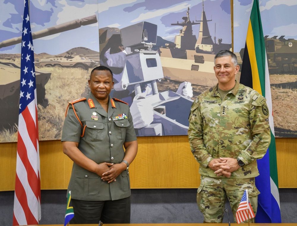 Gen. Townsend visits Mozambique, South Africa, Botswana to advance mutual security interests
