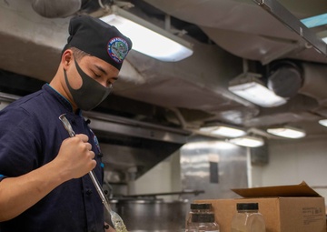 USS Ronald Reagan (CVN 76) Aft galley/bakery