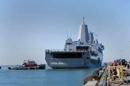 USS Mesa Verde Returns to Port