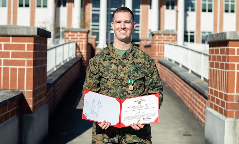 Marine from Waterloo, Iowa, awarded for saving child