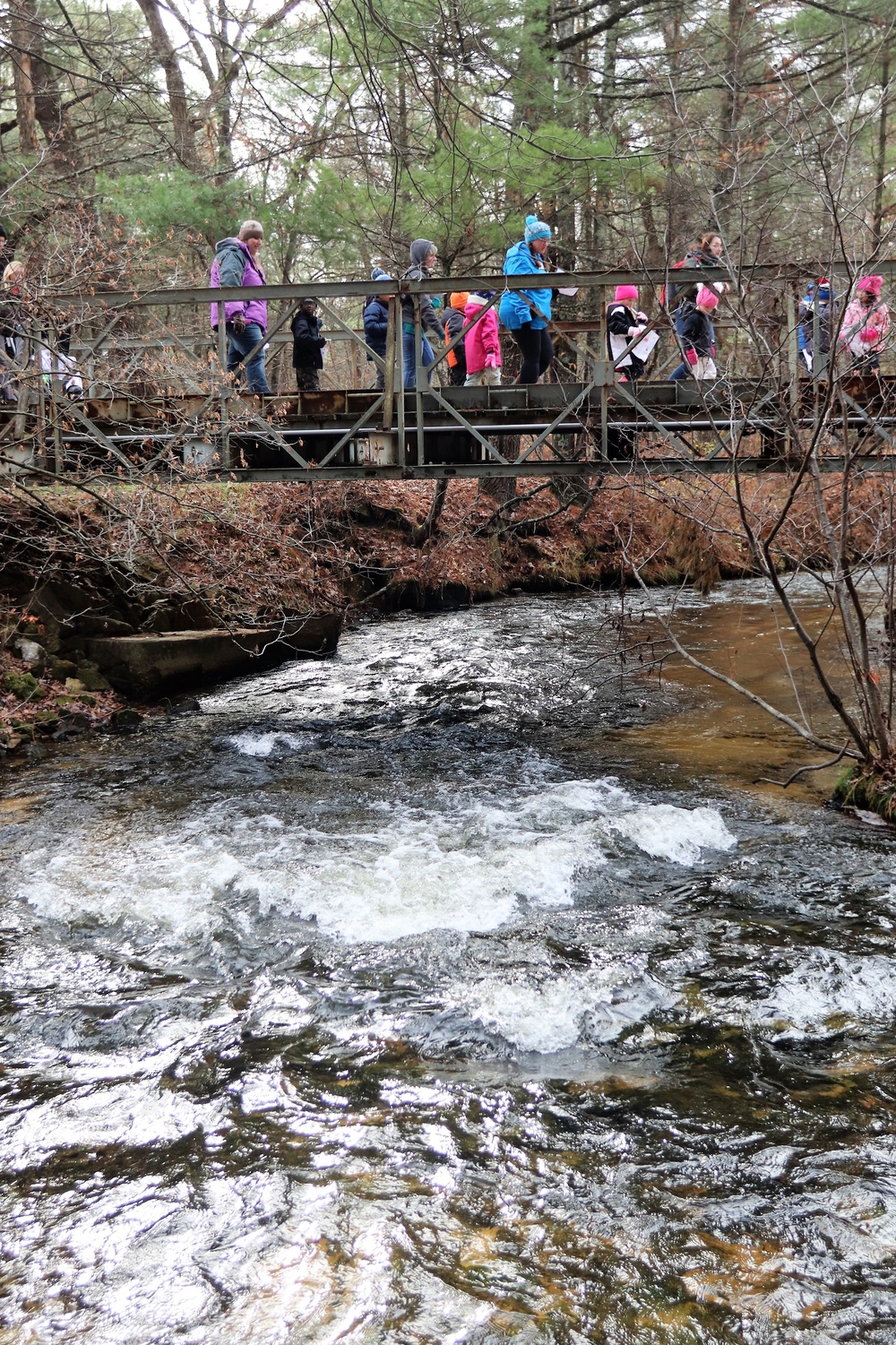 USO Wisconsin holds hike, hunt event for Fort McCoy community