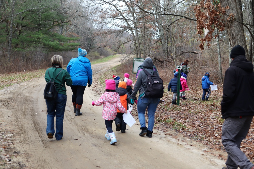 USO Wisconsin holds hike, hunt event for Fort McCoy community