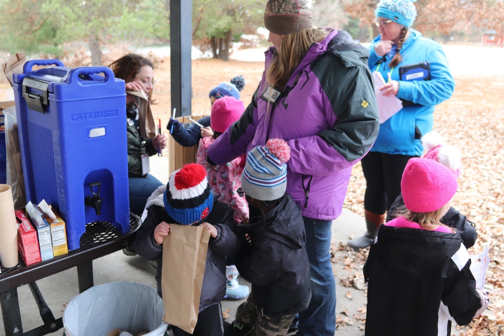 USO Wisconsin holds hike, hunt event for Fort McCoy community