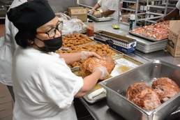 Fort Lee feast for troops requires 2,200 pounds of turkey, 8,000 hours of prep